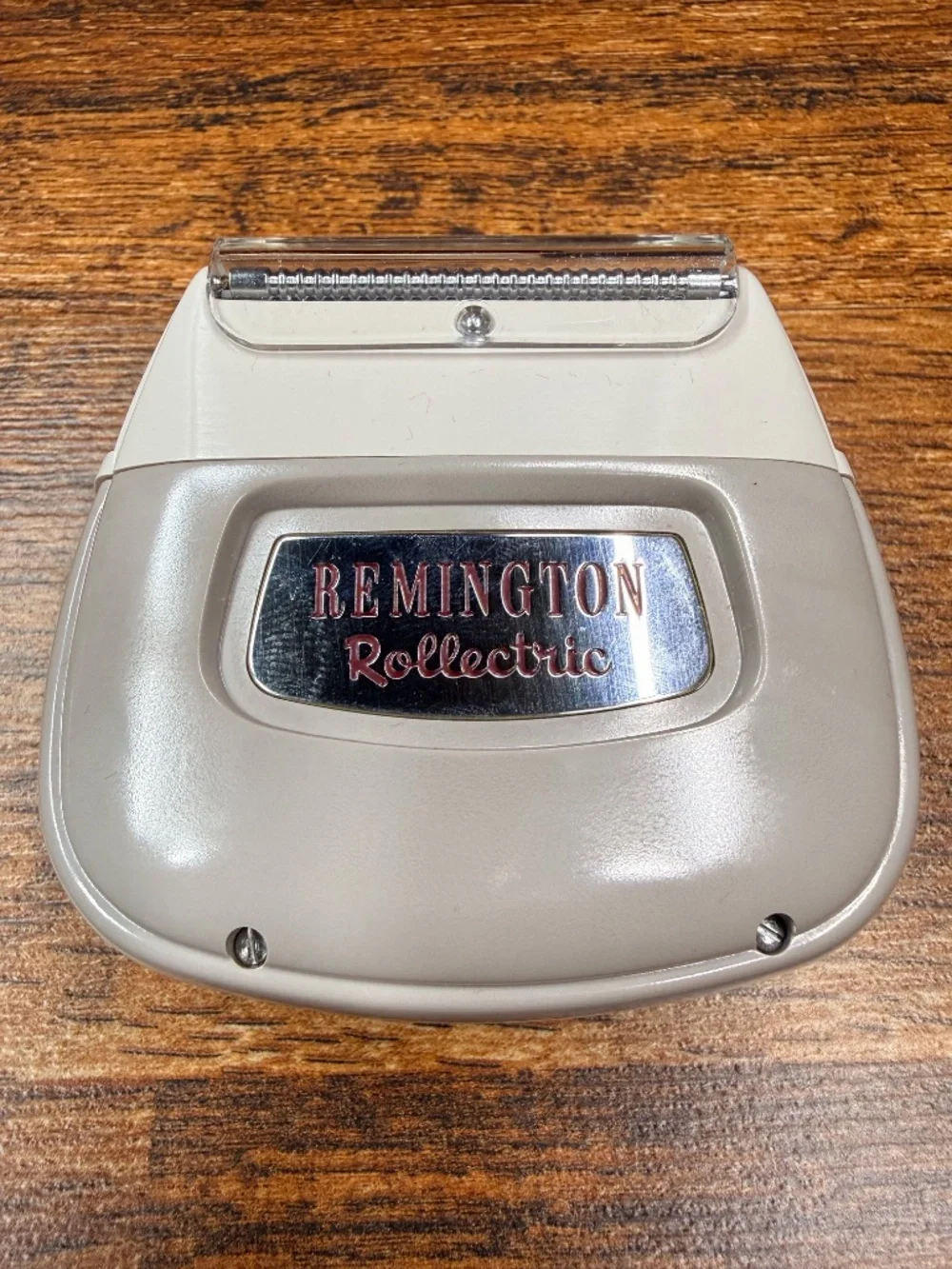 1950’s REMINGTON Rollectric Shaver with New Miracle Roller Combs